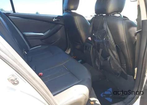 2010 Nissan Altima 2.5 S z USA, uszkodzony, nr VIN 1N4AL2AP4AN470321